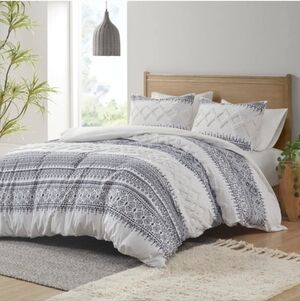 Ink+Ivy Ciara White & Blue King Patterned Duvet Set - Elegant Home Bedding